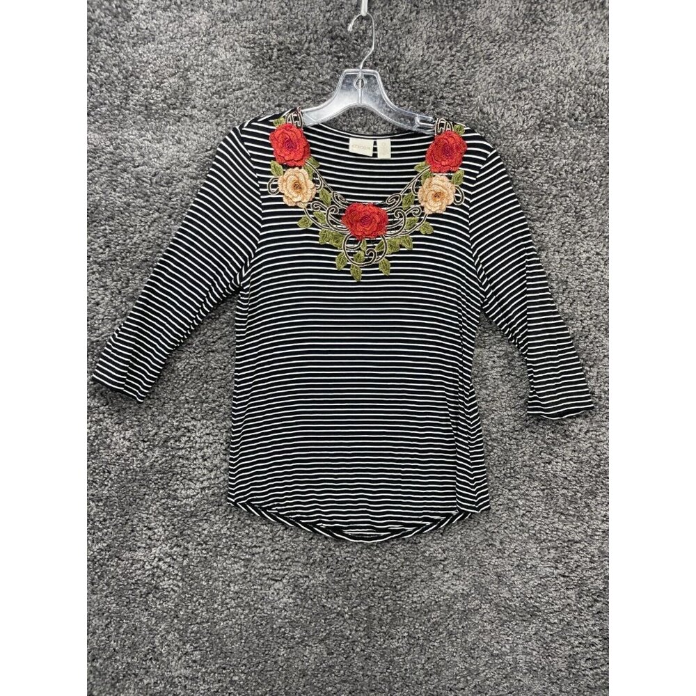 Chico's Women's 0 Shirt Black White Striped Flower Embroidered Scoop Neck Top